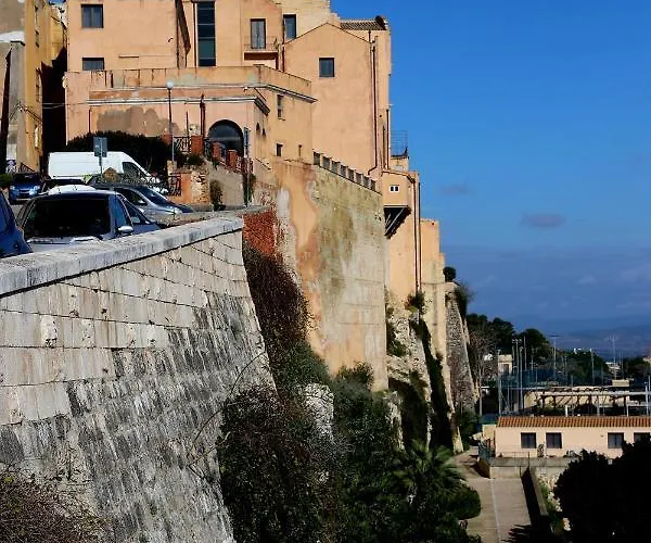 Апартаменты Open Cobalto Кальяри